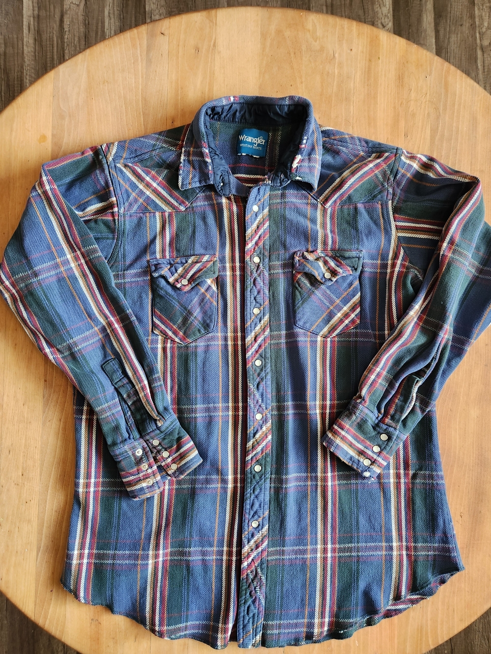 Vintage Wrangler Men's Blue Plaid Button-Up Shirt